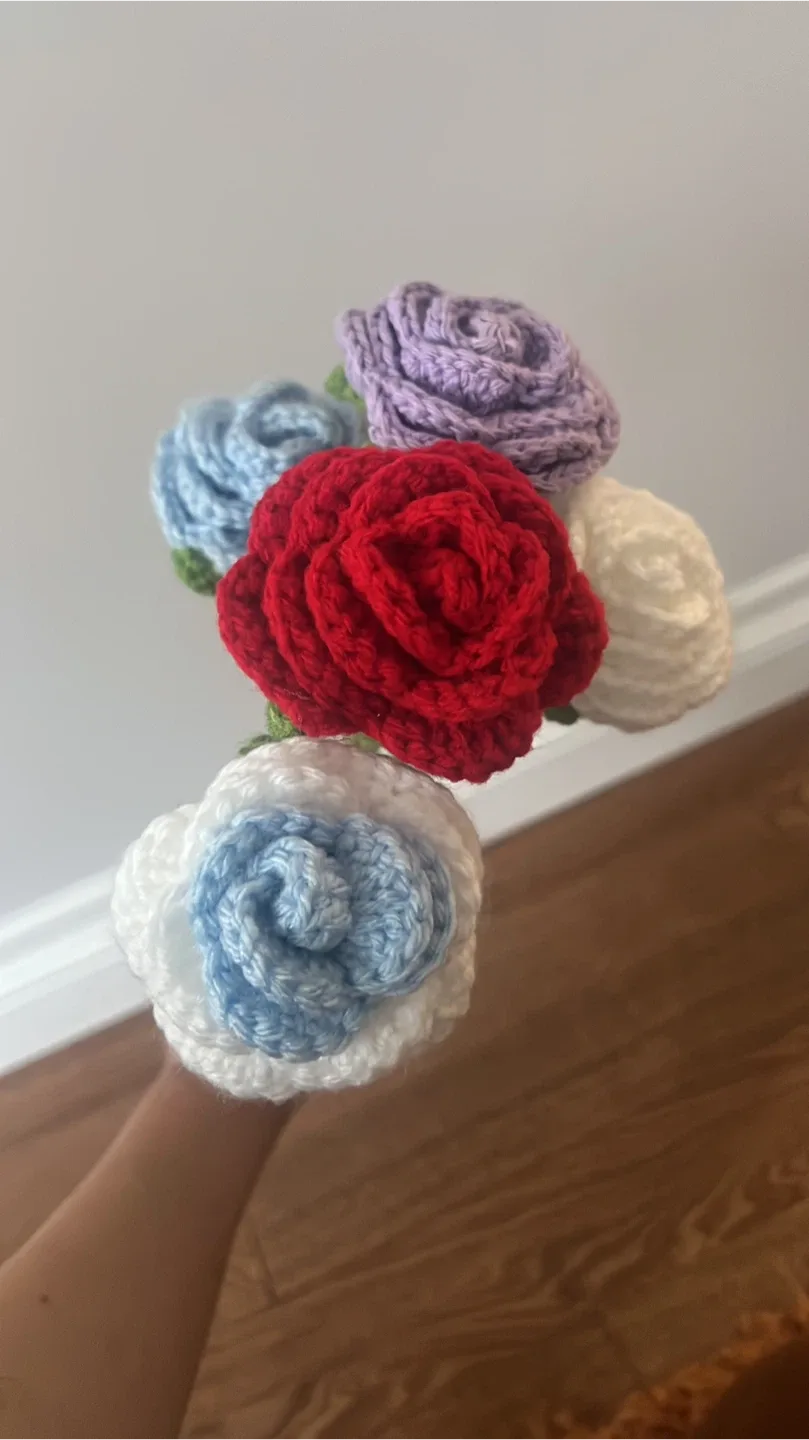 Crochet Flower Bouquet - Handmade image indicator(4)