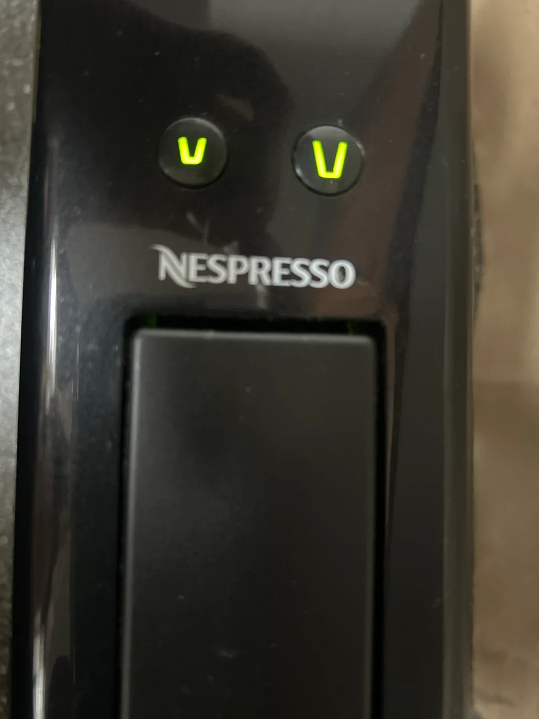 Nespresso Essenza Mini Coffee Machine - Black image indicator(2)