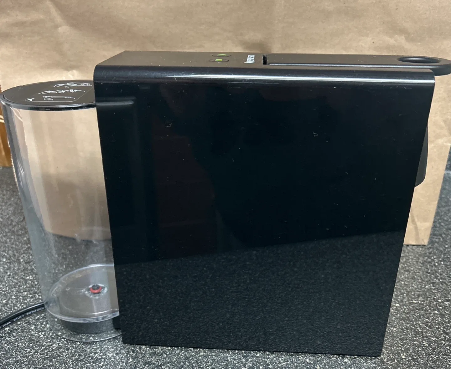 Nespresso Essenza Mini Coffee Machine - Black image indicator(4)