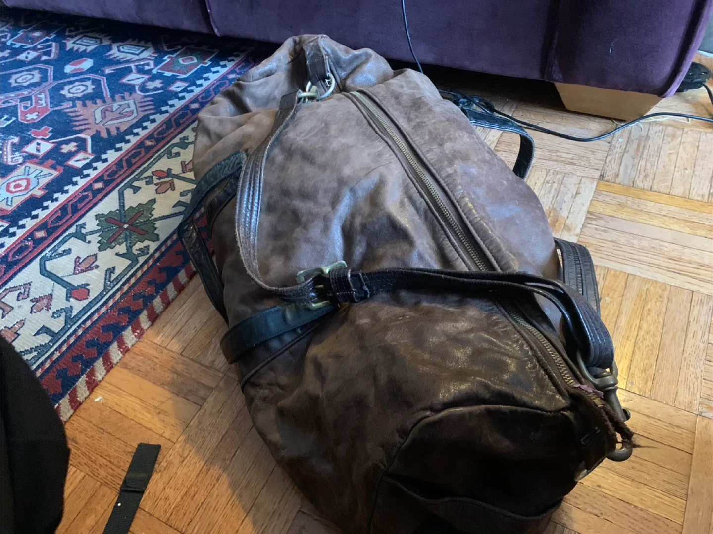 Leather Duffel Bag image indicator(2)