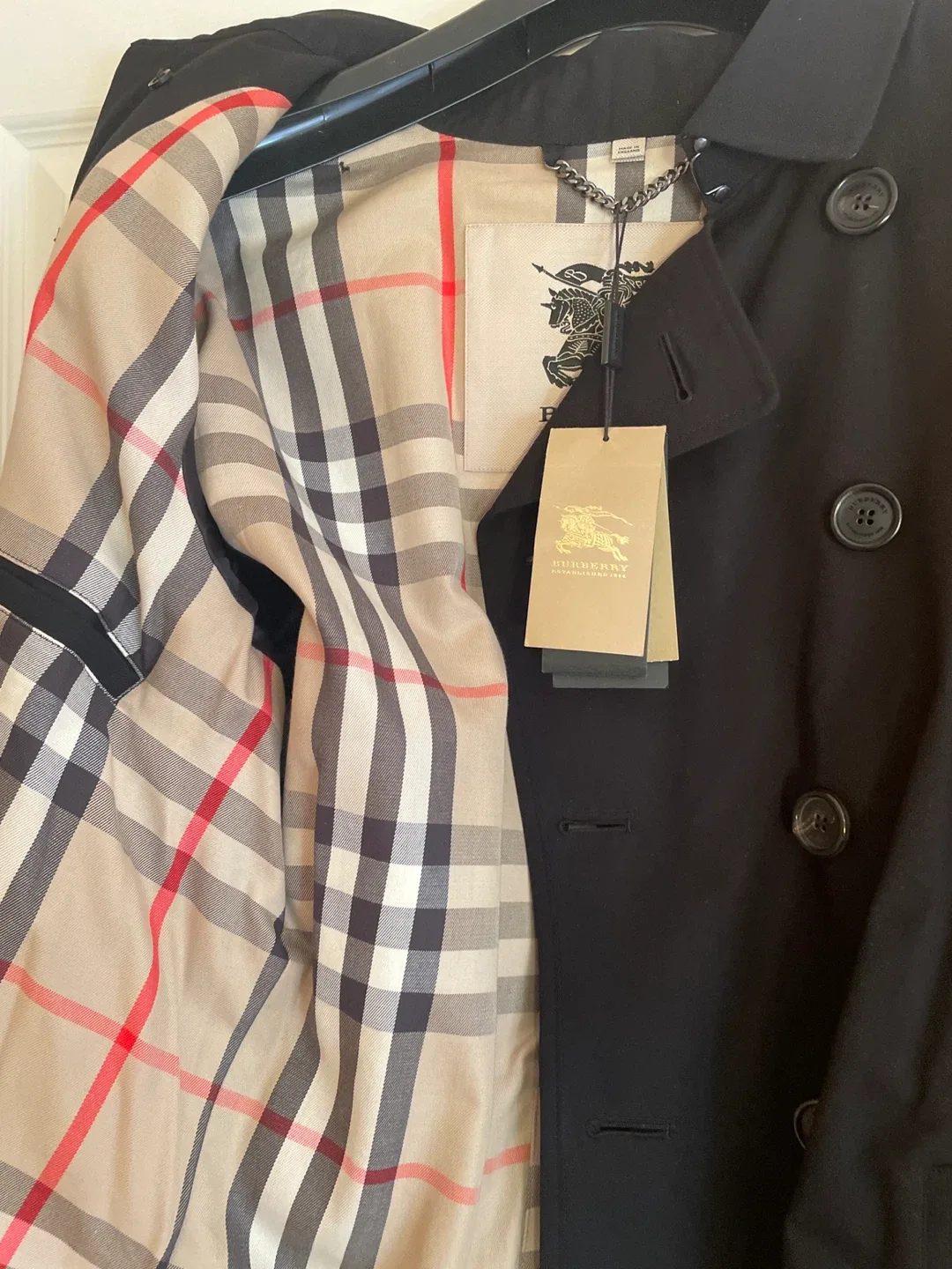 Burberry The Sandringham Black Trench Coat image indicator(4)