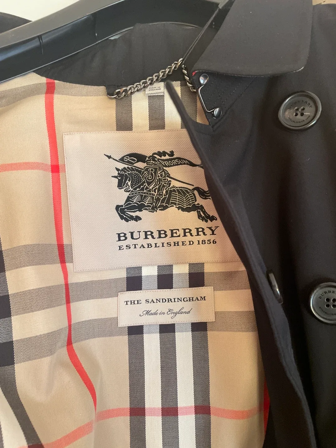 Burberry The Sandringham Black Trench Coat image indicator(5)
