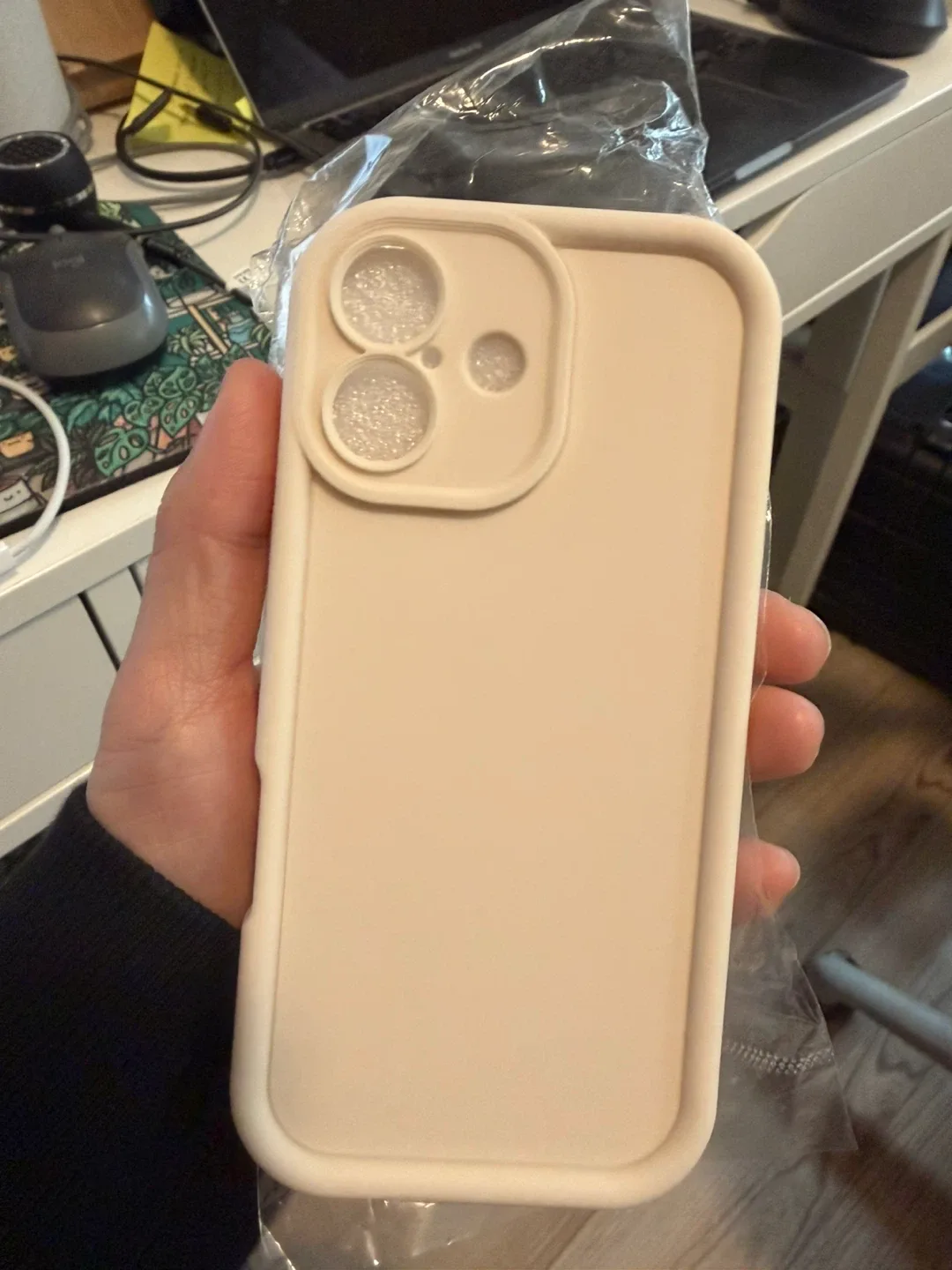 🥕 Beige iPhone 17 Case - Free thumbnail