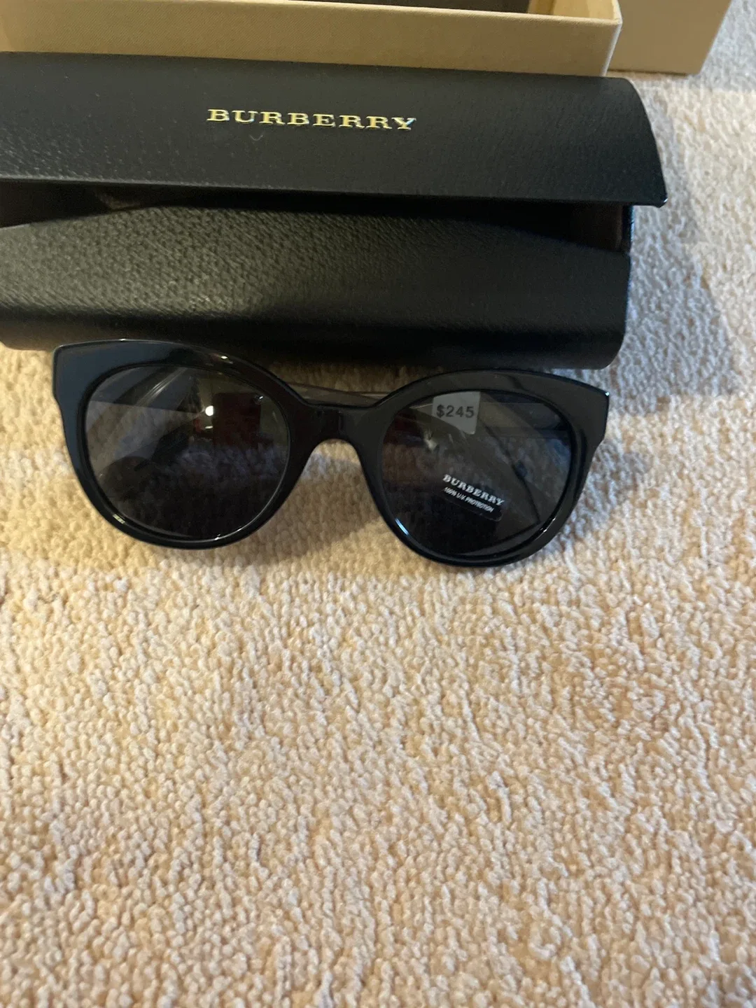 Burberry Black Sunglasses with Case image indicator(5)