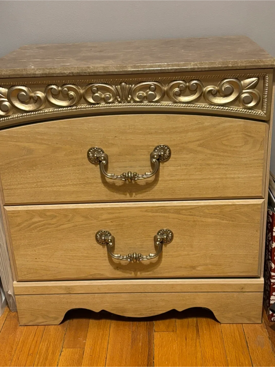 Wooden Dresser with Mirror & Nightstand Set image indicator(2)
