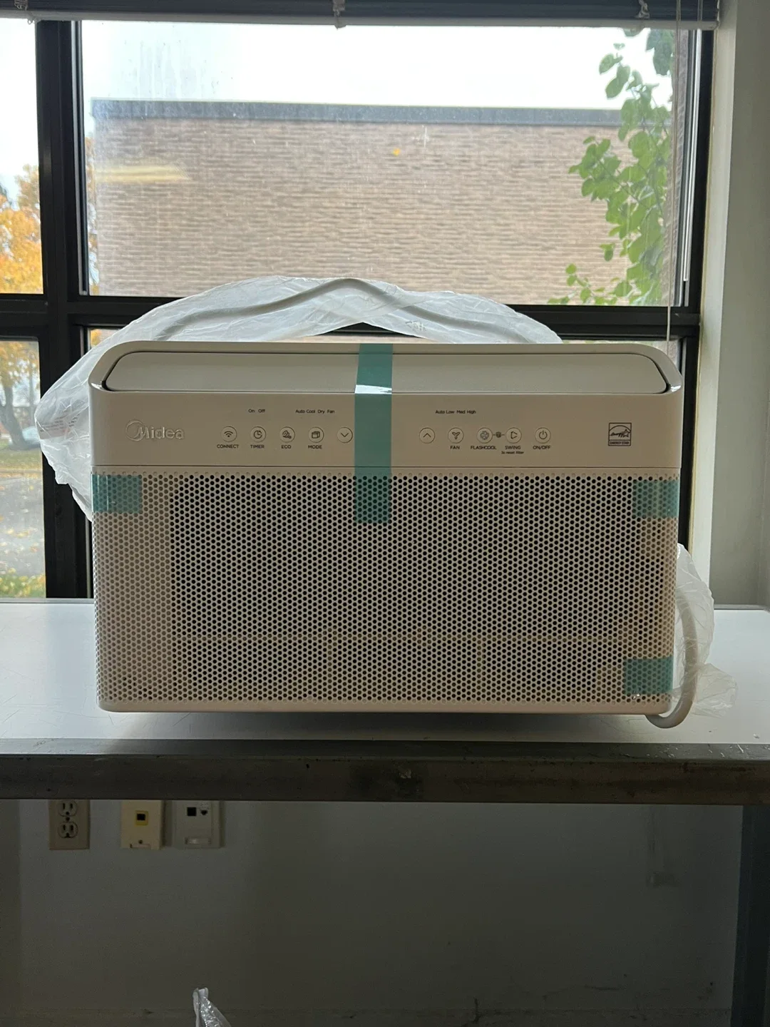 Midea 12k BTU U-Shaped Smart AC – Brand New Sealed Box image indicator(5)