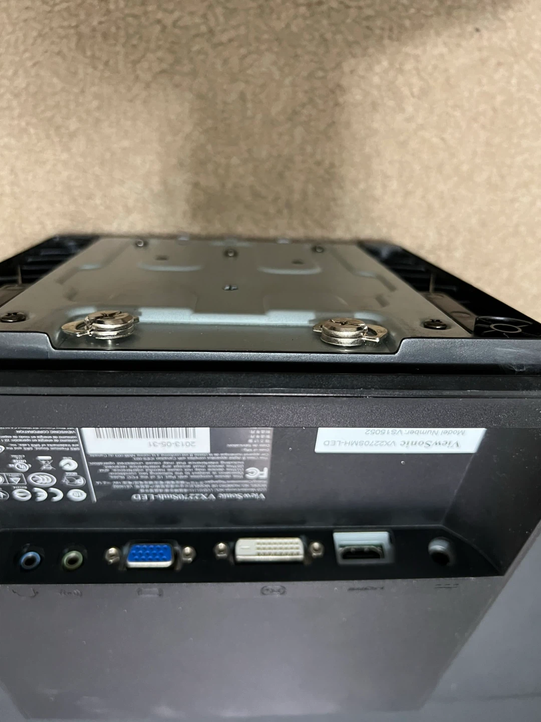 ViewSonic VX2270Smh-LED Monitor - photo 3