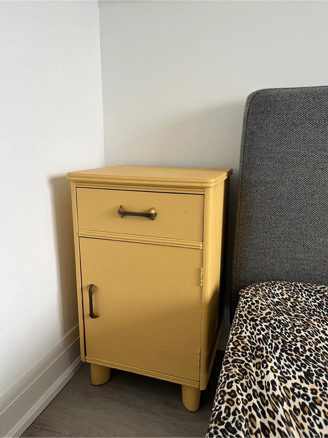 Pastel Wooden Nightstand image indicator(2)