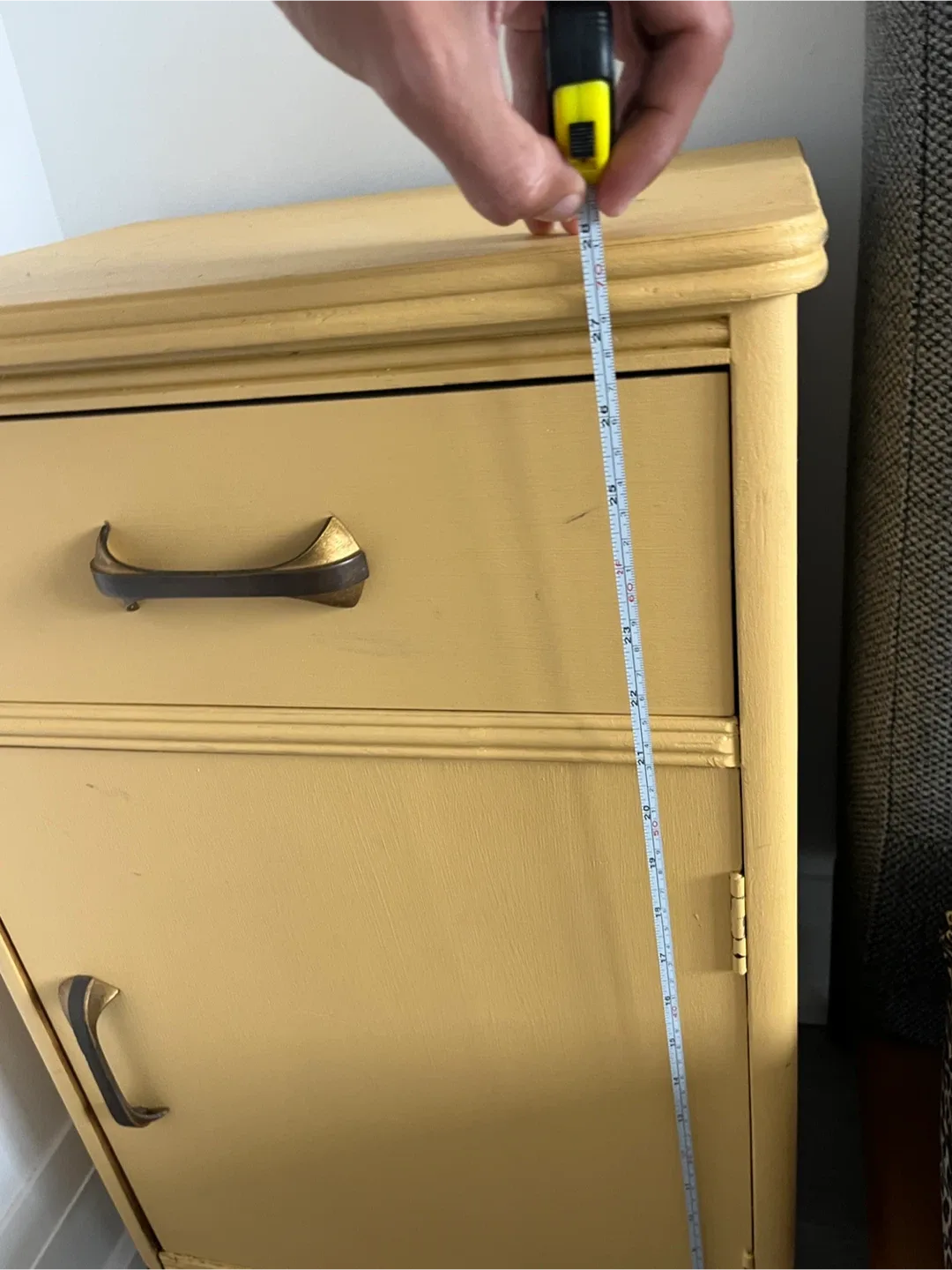 Pastel Wooden Nightstand image indicator(10)