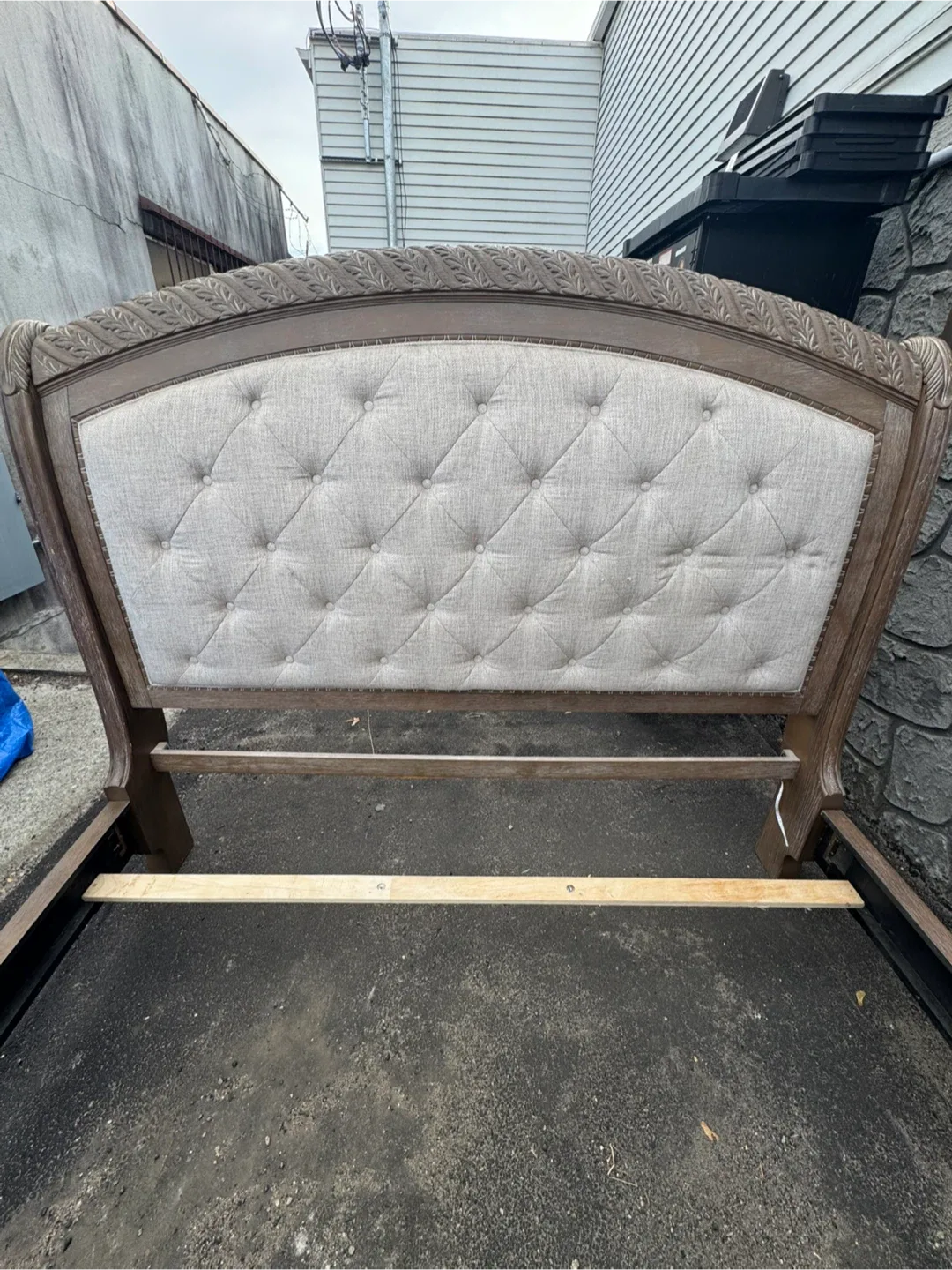 Upholstered King Bed Frame image indicator(9)