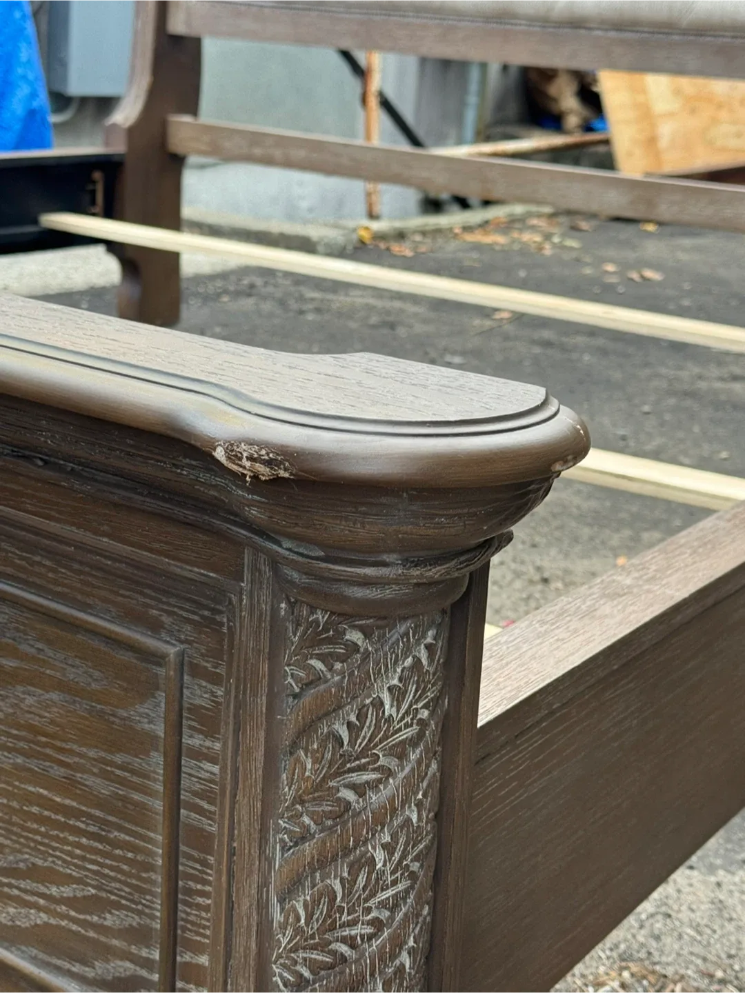 Upholstered King Bed Frame image indicator(8)