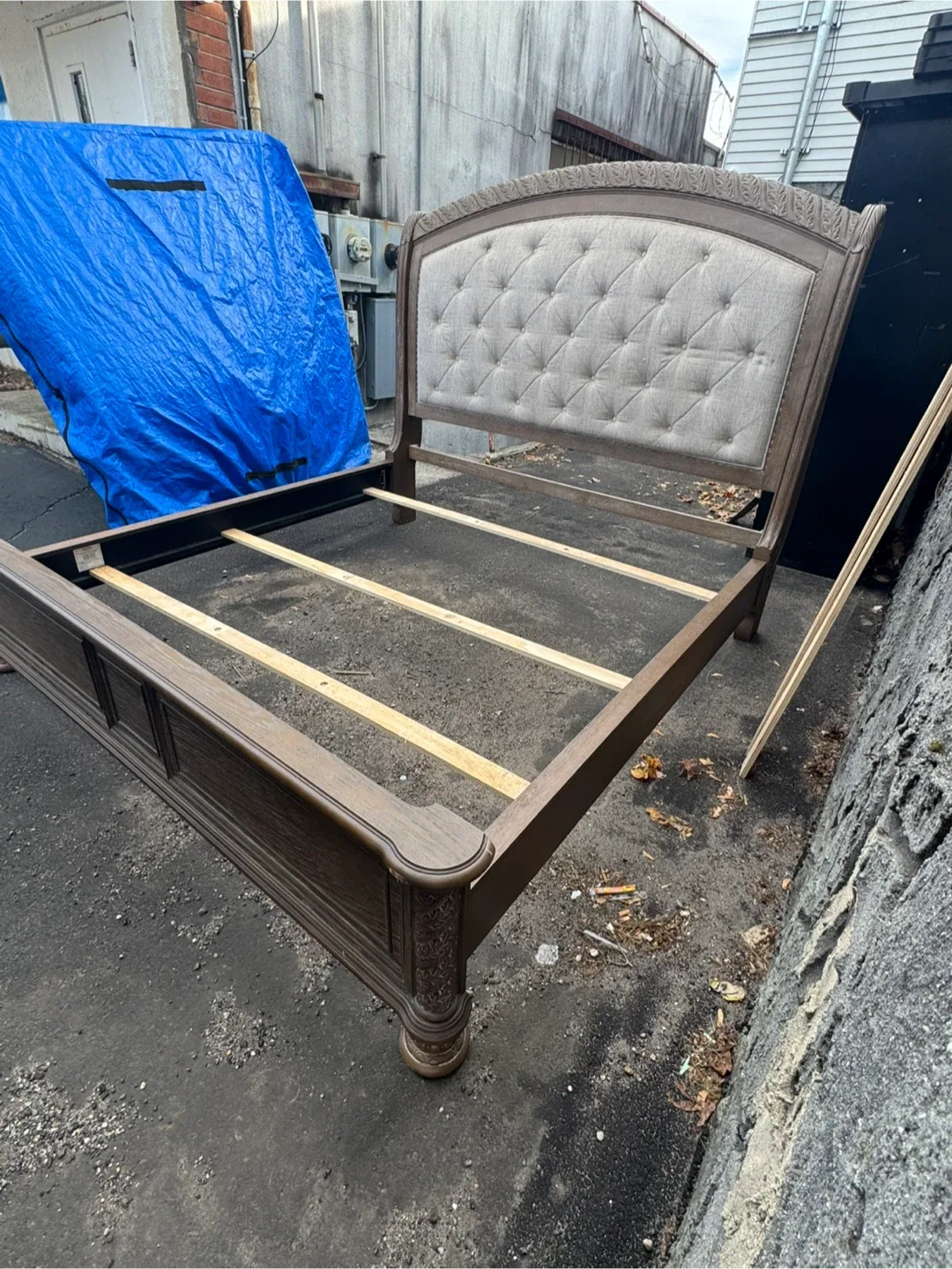 Upholstered King Bed Frame image indicator(7)