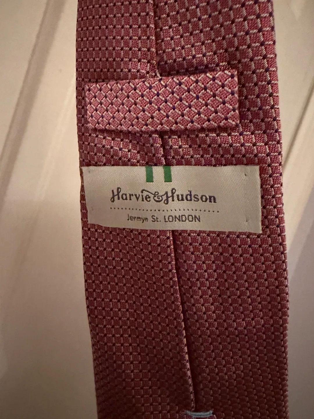 Harvie & Hudson 100% Silk Tie image indicator(3)