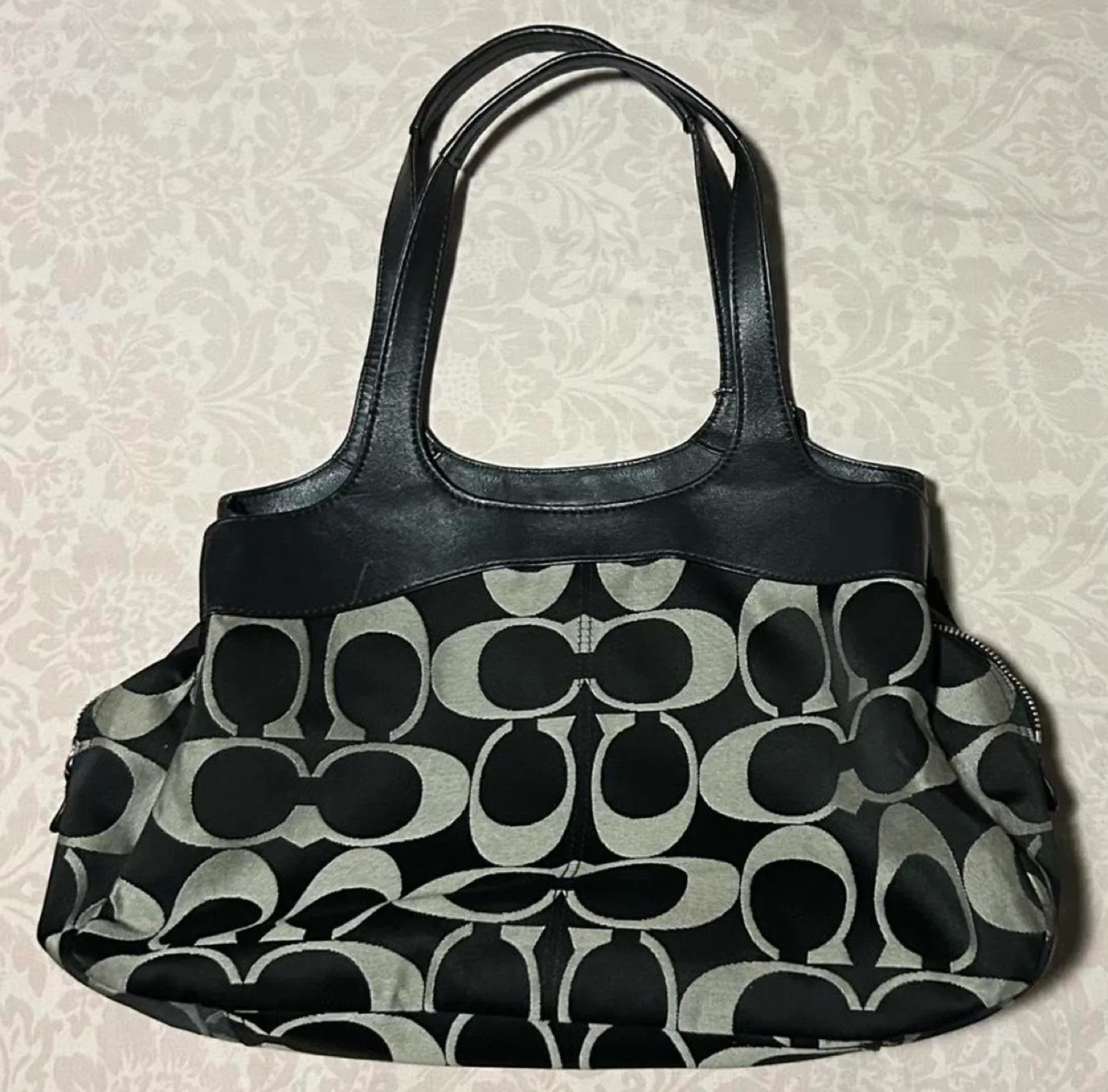 Authentic Vintage Coach Signature Canvas Lexi Bag image indicator(2)