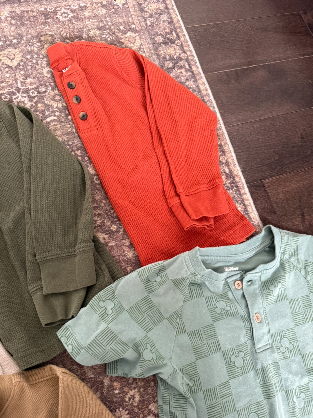 Old Navy Kids Shirts - Size 4T - photo 3