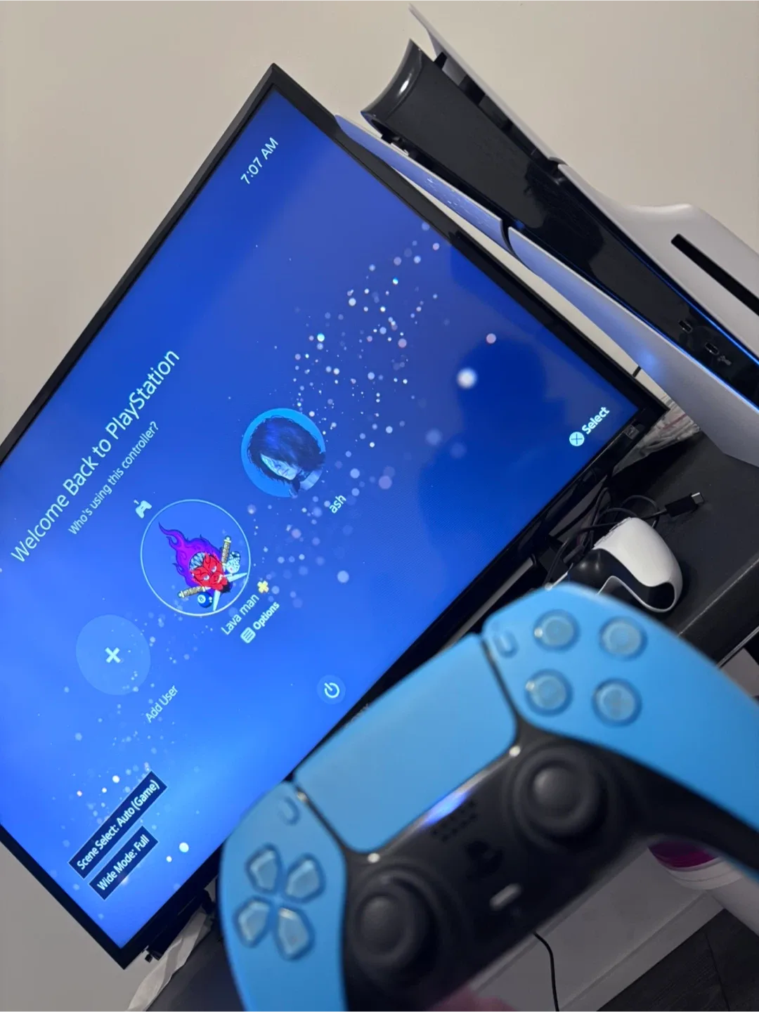 Ps5 slim disc + 2 controllers + 12 games thumbnail