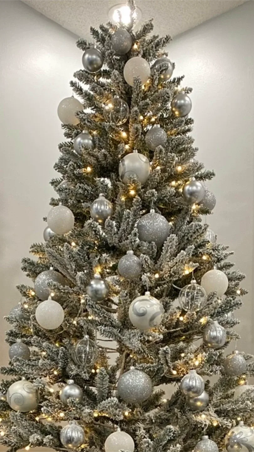 Christmas Tree- Pre LIT image indicator(2)