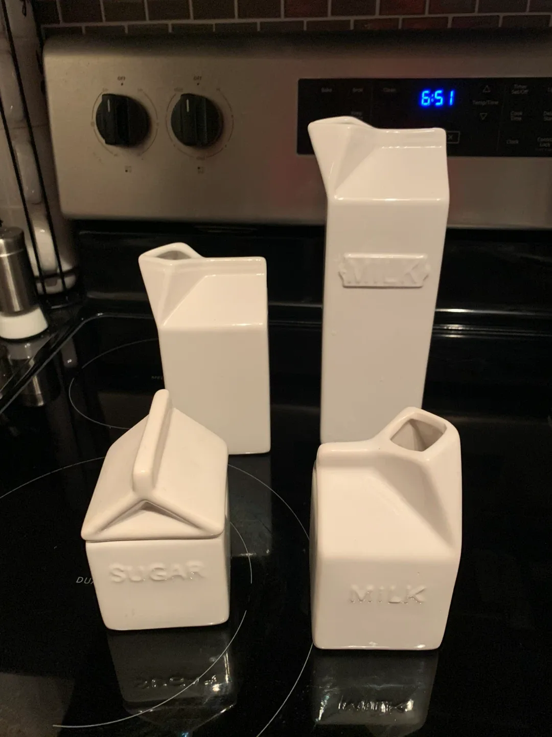 Ceramic Milk & Sugar Container Set image indicator(3)