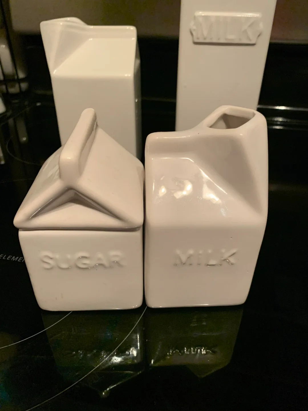 Ceramic Milk & Sugar Container Set image indicator(2)