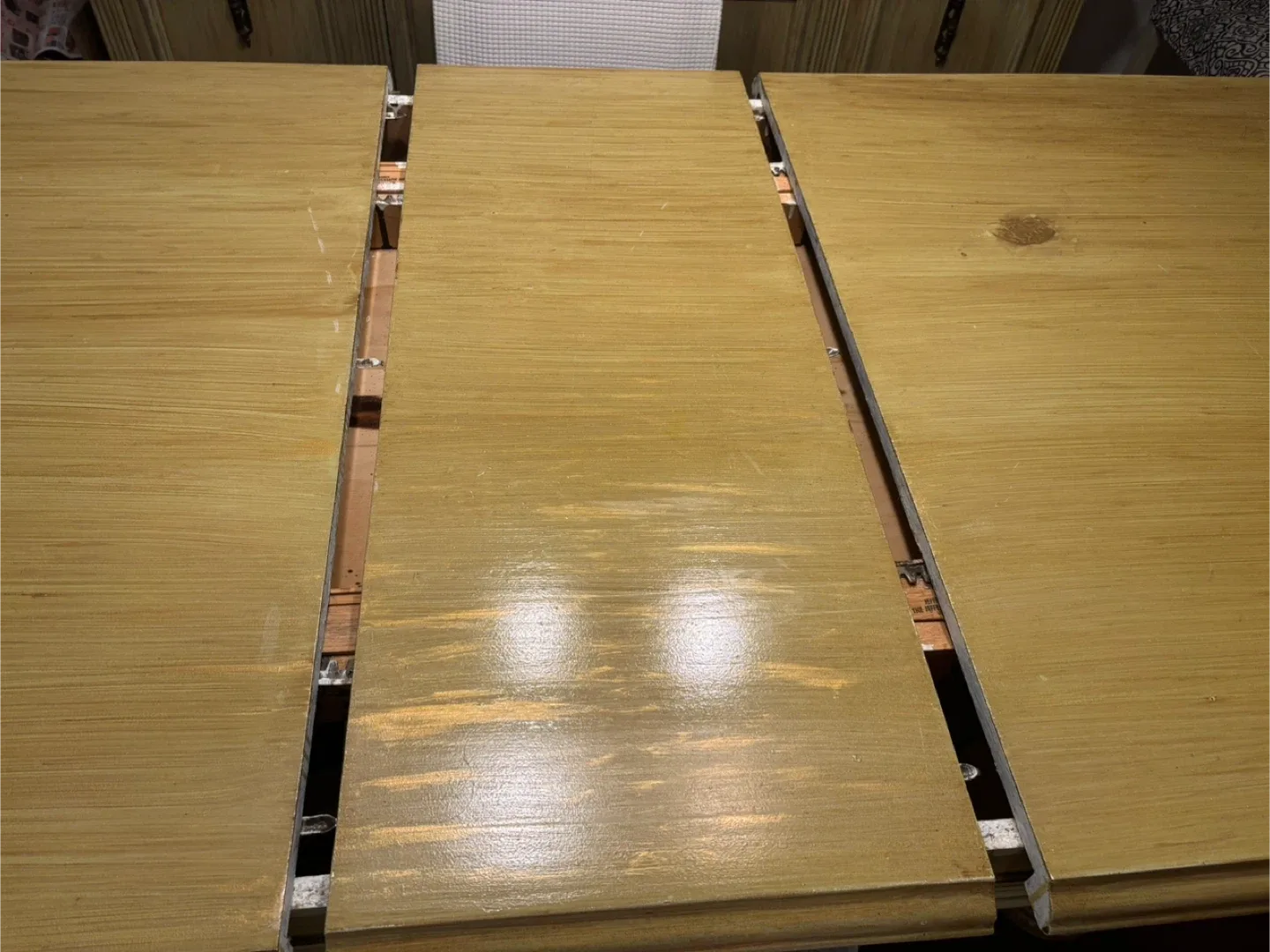 Solid oak dining table with 6 chairs image indicator(4)