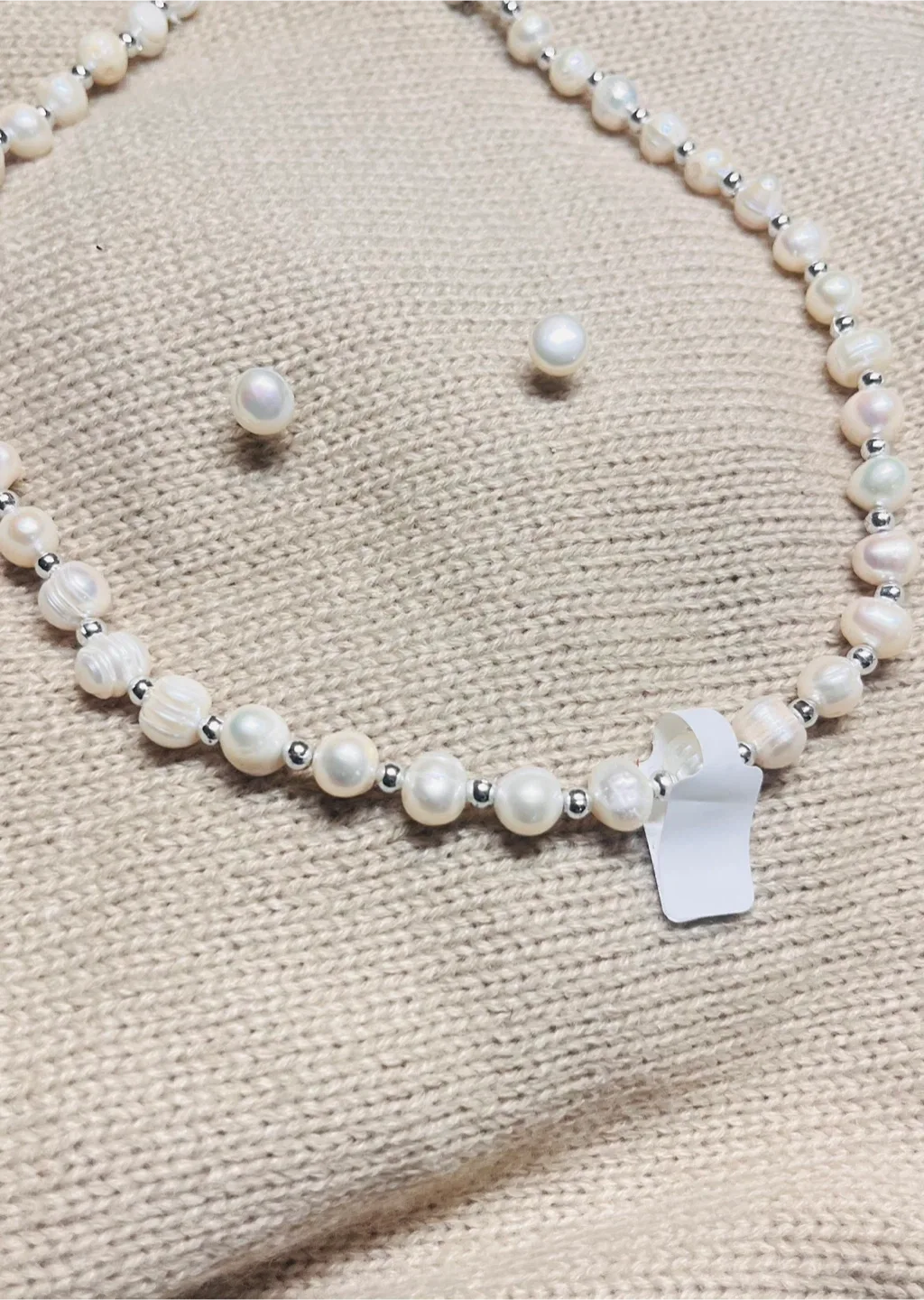 Pearl Necklace & Earring Set - Real pearls image indicator(2)