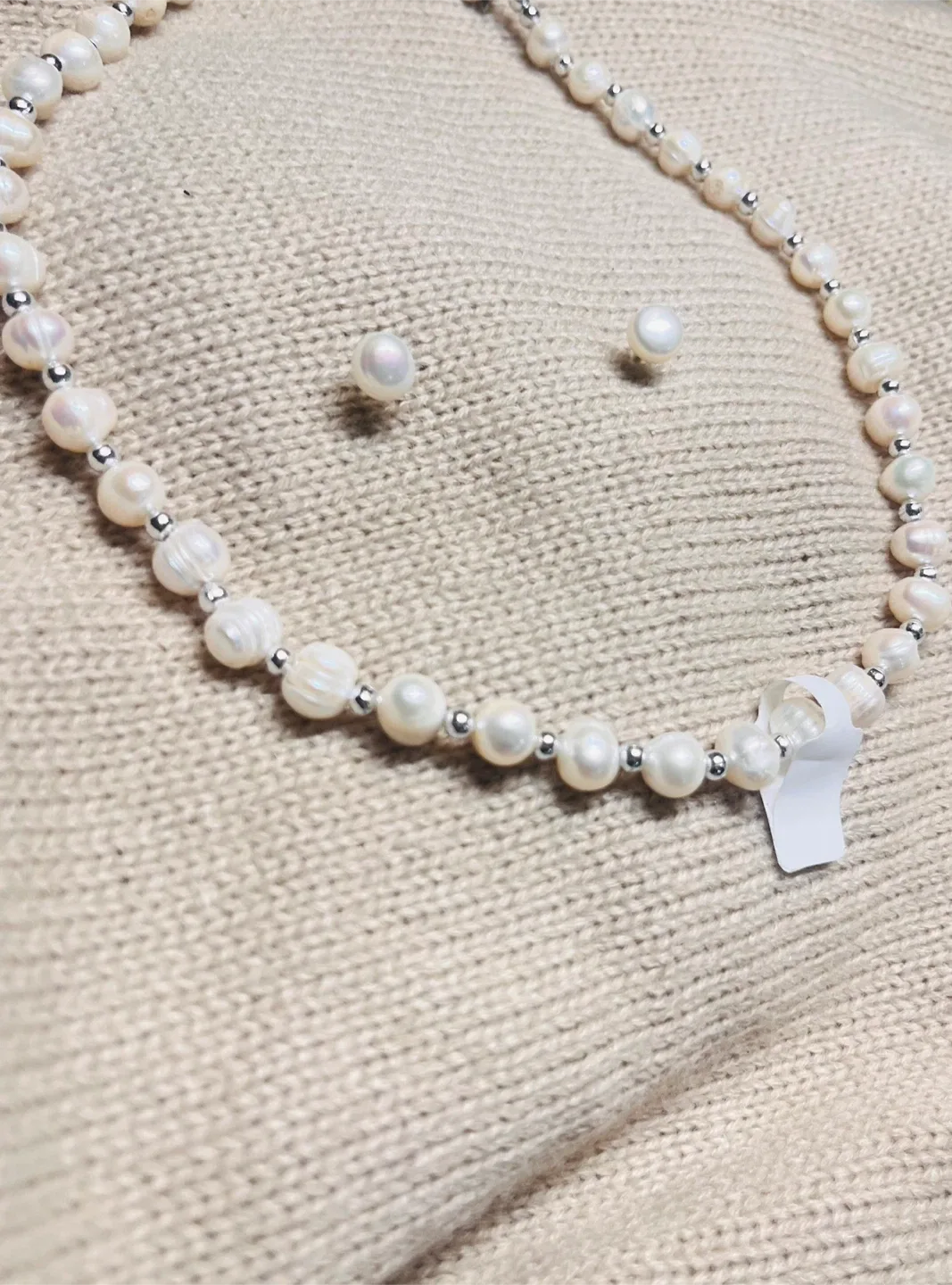 Pearl Necklace & Earring Set - Real pearls image indicator(4)