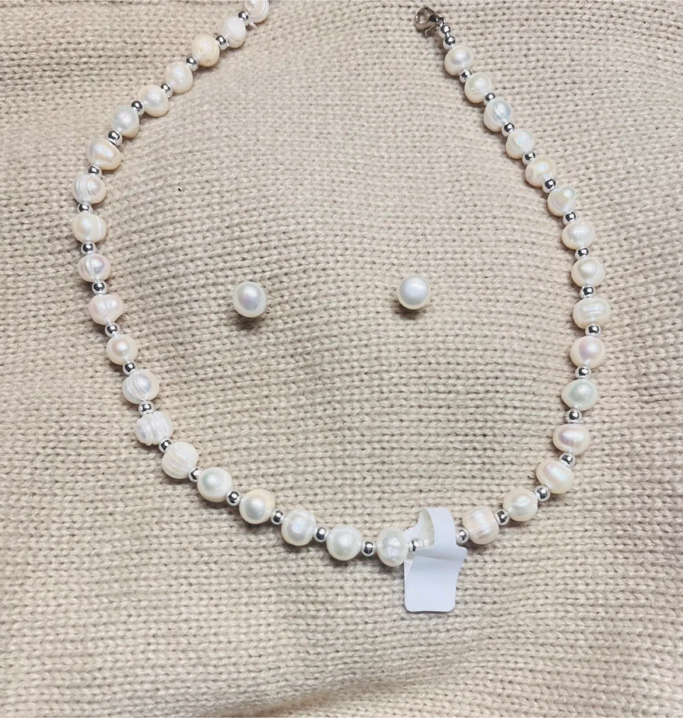 Pearl Necklace & Earring Set - Real pearls image indicator(3)