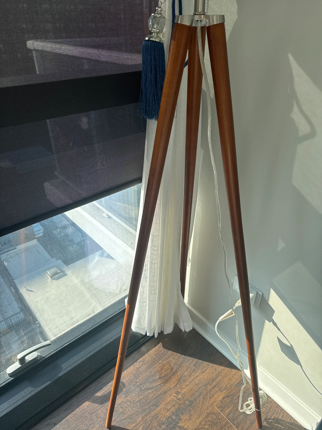 Tripod Floor Lamp - photo 4