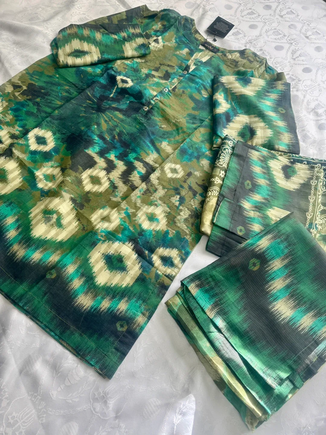 Green Patterned 3-Piece Suit image indicator(3)