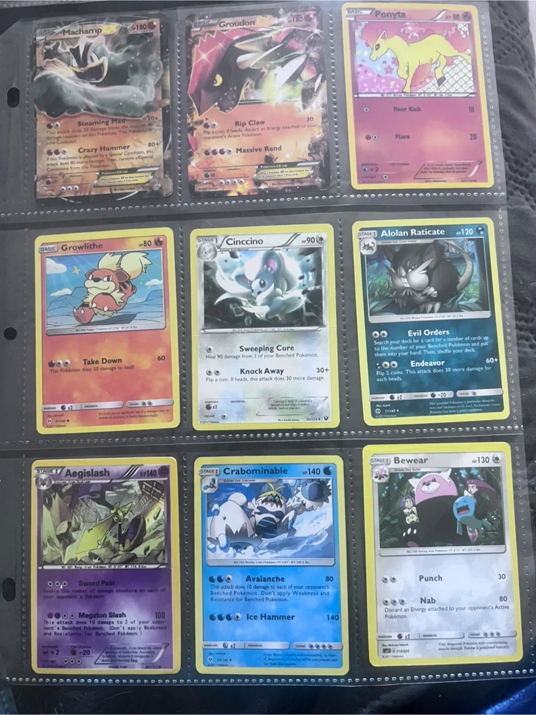 Pokémon Trading Cards Lot image indicator(5)
