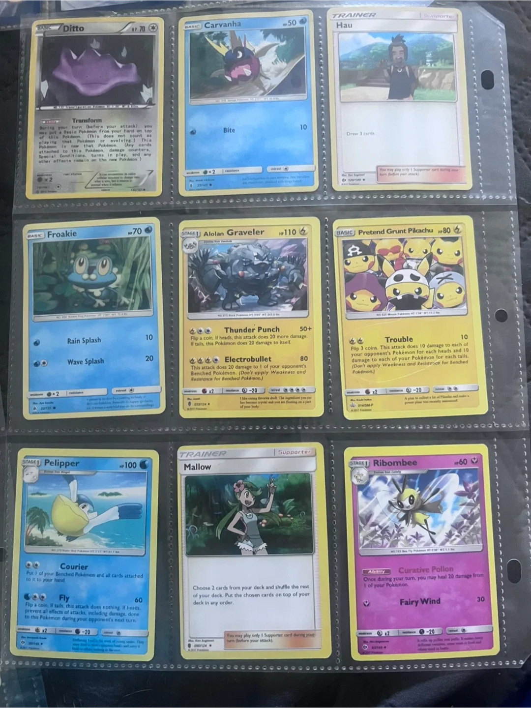 Pokémon Trading Cards Lot image indicator(3)