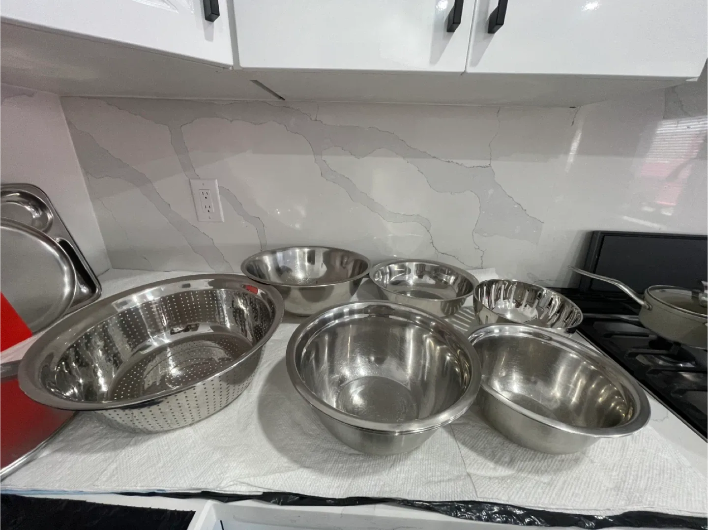 Stainless Steel Mixing Bowls (Set of 6) thumbnail