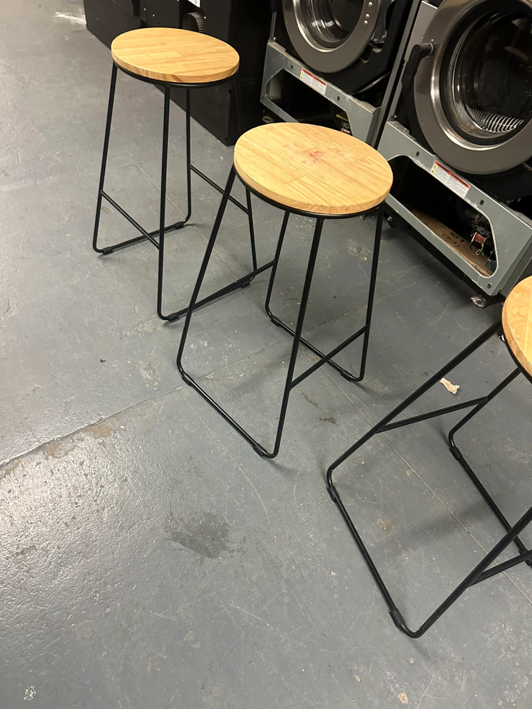 Set of 3 Bar Stools - Wood & Black Metal - photo 2