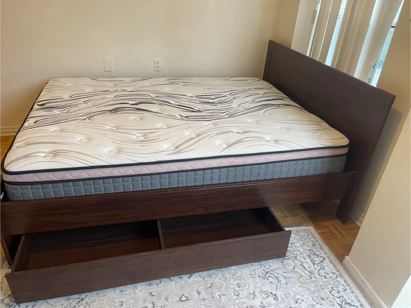 Queen Size Bed Frame with Mattress