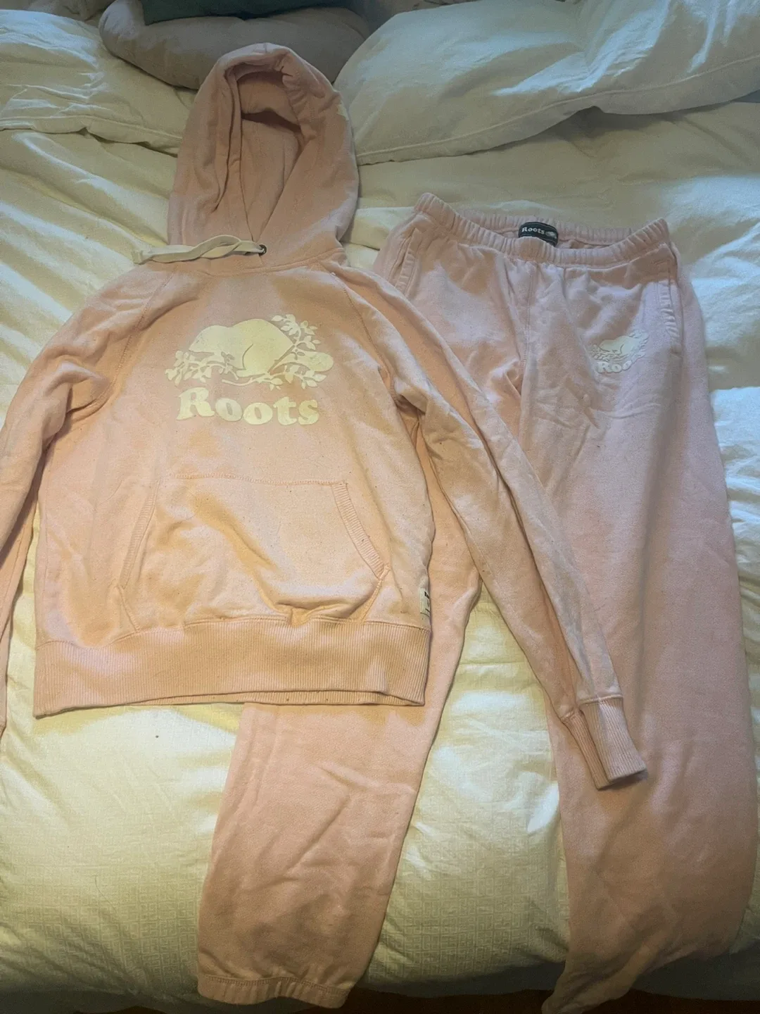 Roots Pink Lounge Set (Hoodie & Sweats) image indicator(4)