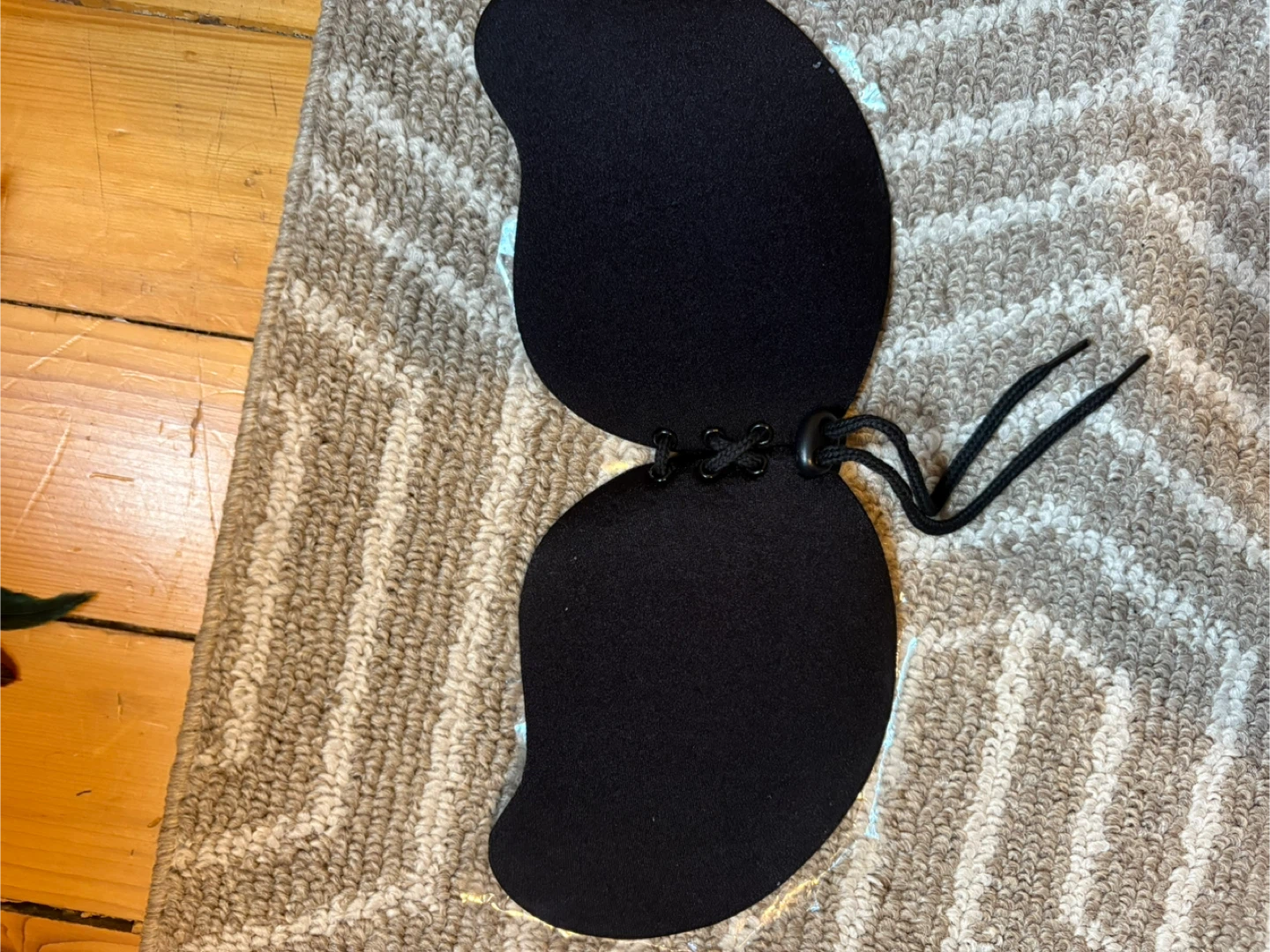Adhesive Bra - Black & Beige - photo 3