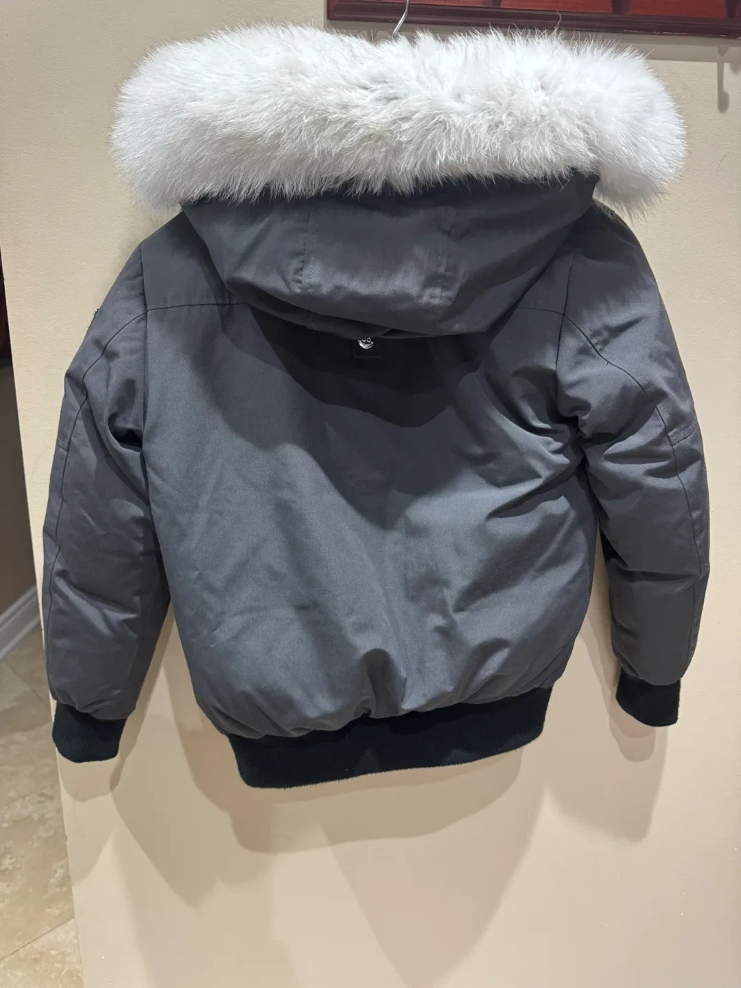 Moose Knuckles Bomber Jacket Boys Size M image indicator(6)