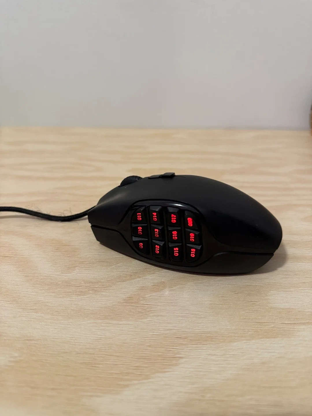 Logitech G600 MMO Gaming Mouse - Black image indicator(3)