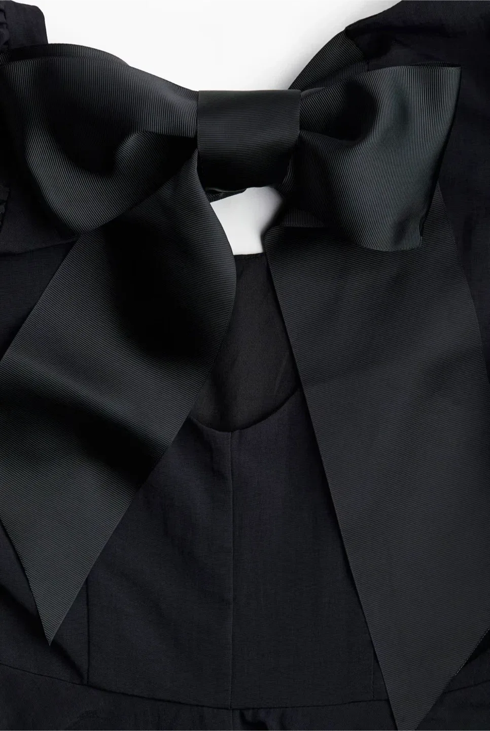 H&M Black Balloon-Sleeved Dress image indicator(4)