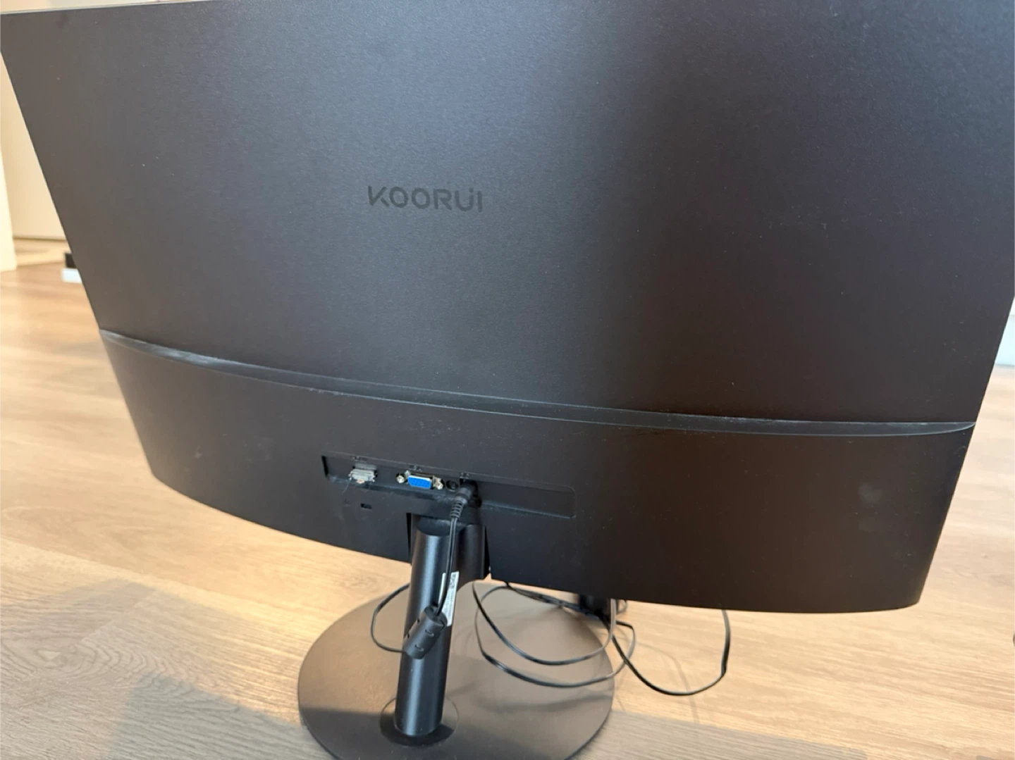 KOORUI Curved Monitor