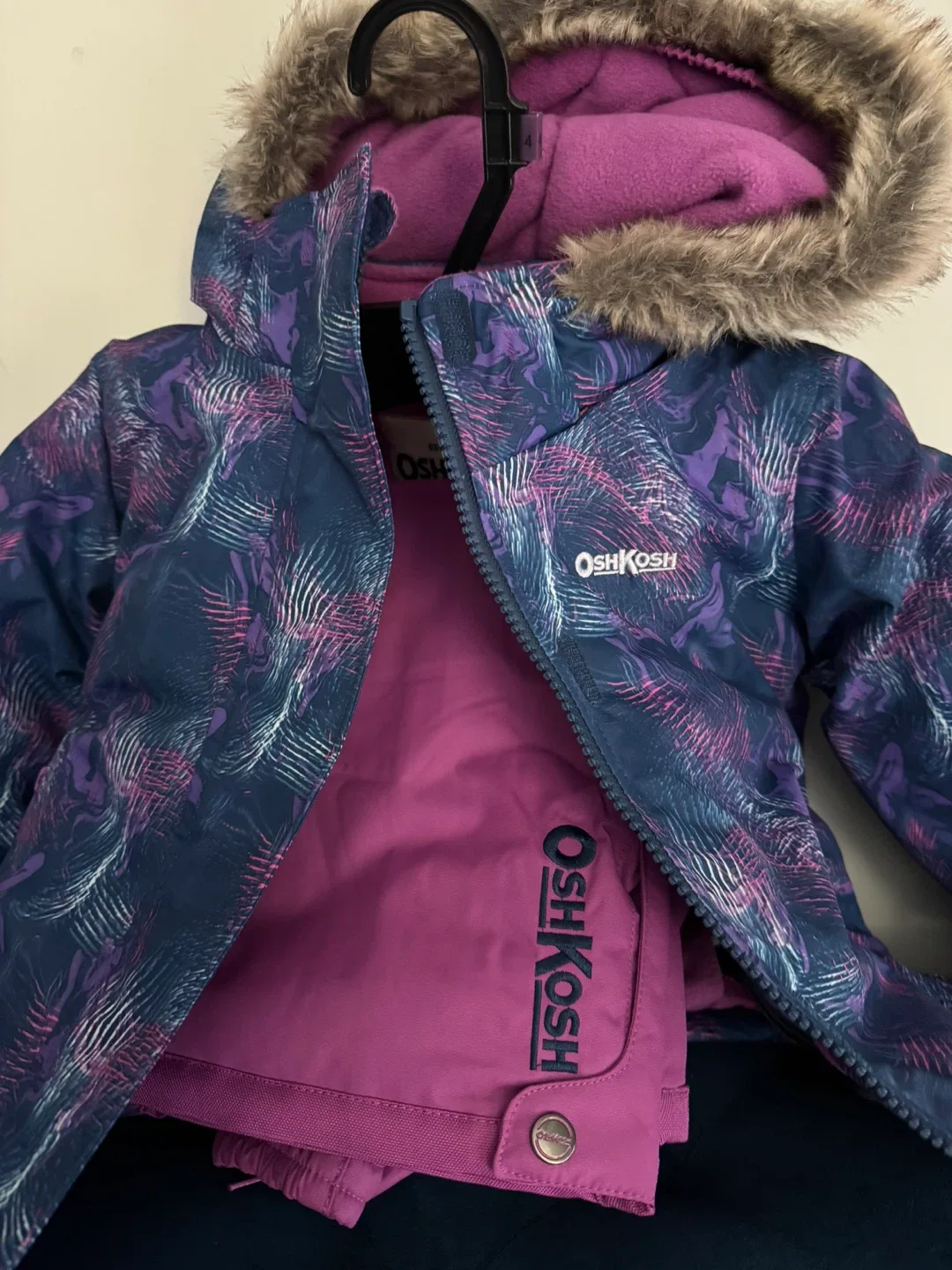 OshKosh Winter Jacket - Size 4 - New with Tags! image indicator(4)