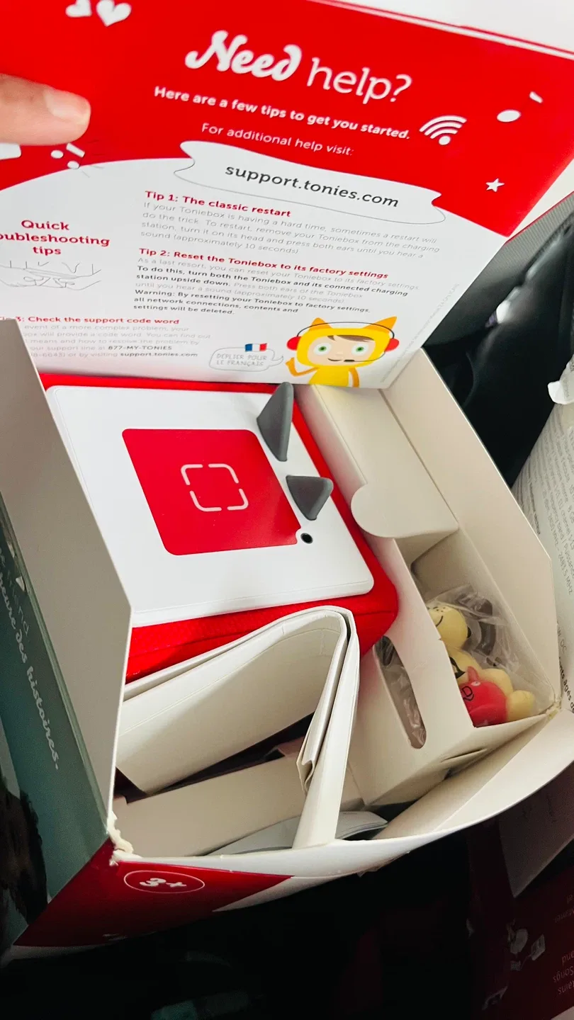 Tonies Starter Set - Red Toniebox with Content Tonie image indicator(5)