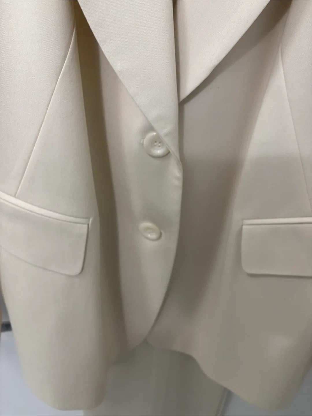 Lafayette 148 New York 2 Piece Suit Size 12- 95% Wool image indicator(4)