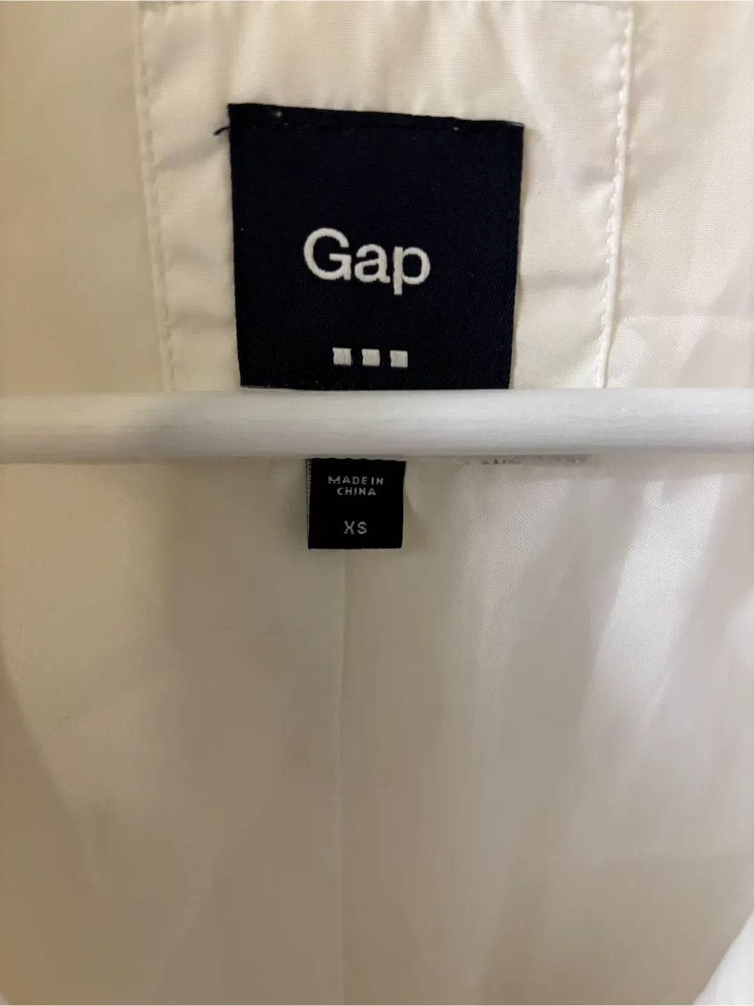 ❄️ Women’s Gap Winter Coat - White, Size XS, Brand New image indicator(5)