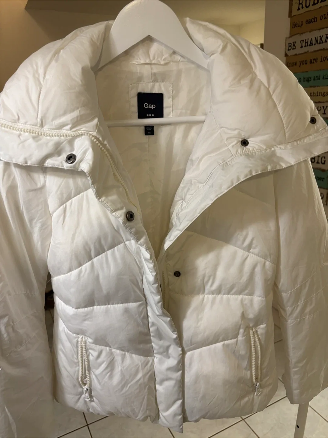 ❄️ Women’s Gap Winter Coat - White, Size XS, Brand New image indicator(3)