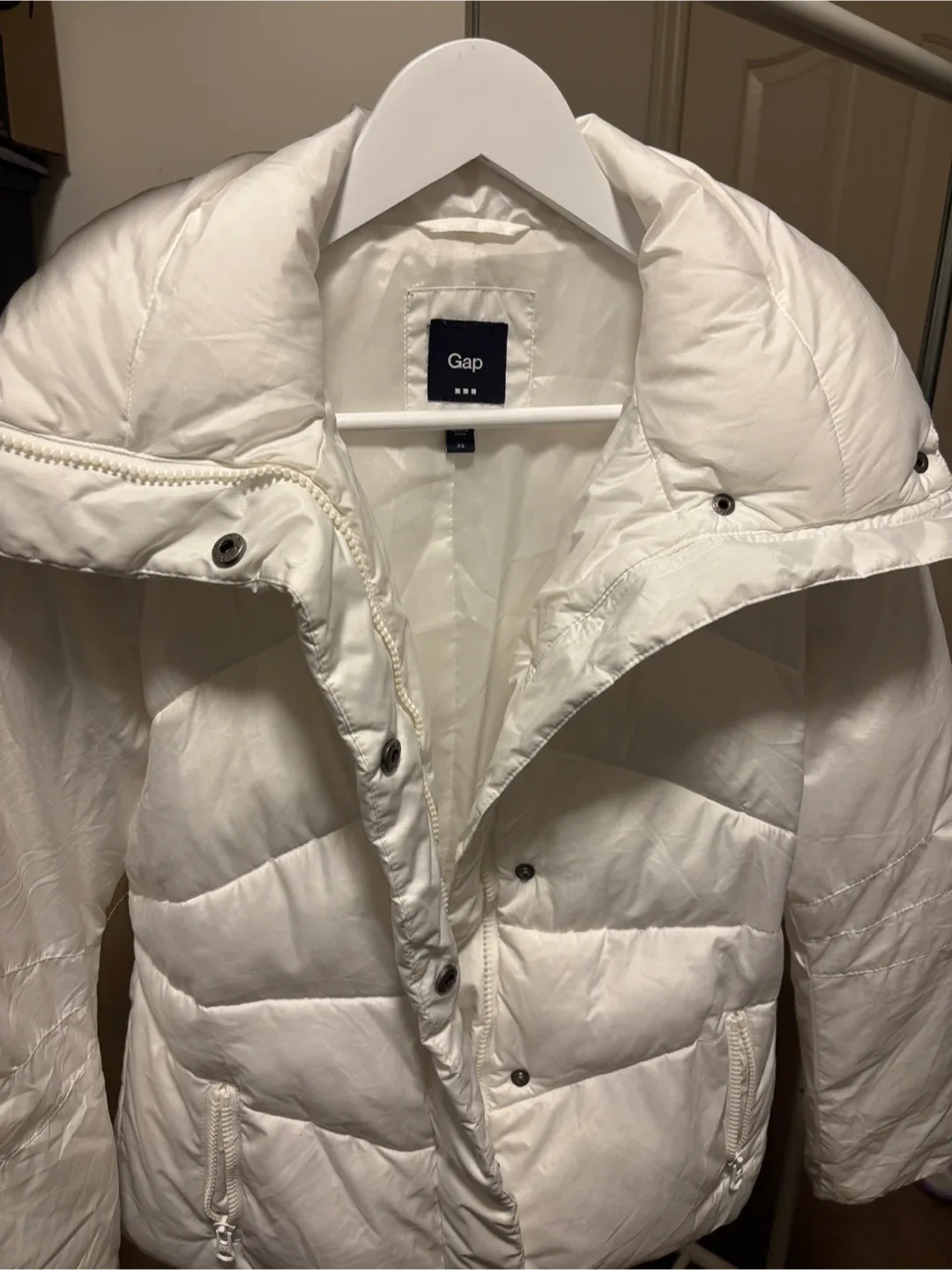 ❄️ Women’s Gap Winter Coat - White, Size XS, Brand New image indicator(6)