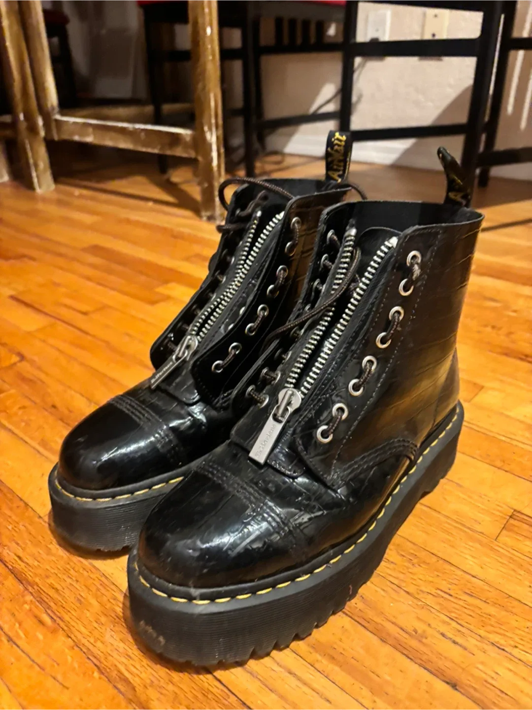 Dr. Martens Jadon Zip Platform Boots - US 8