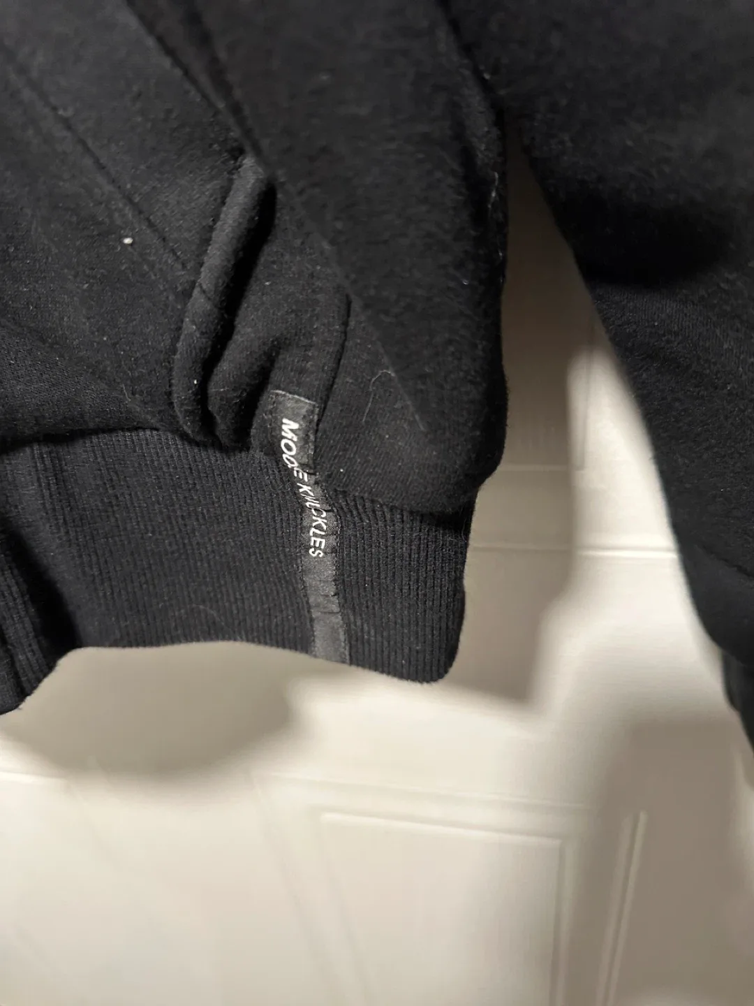 Moose Knuckles Black sweater unisex image indicator(3)