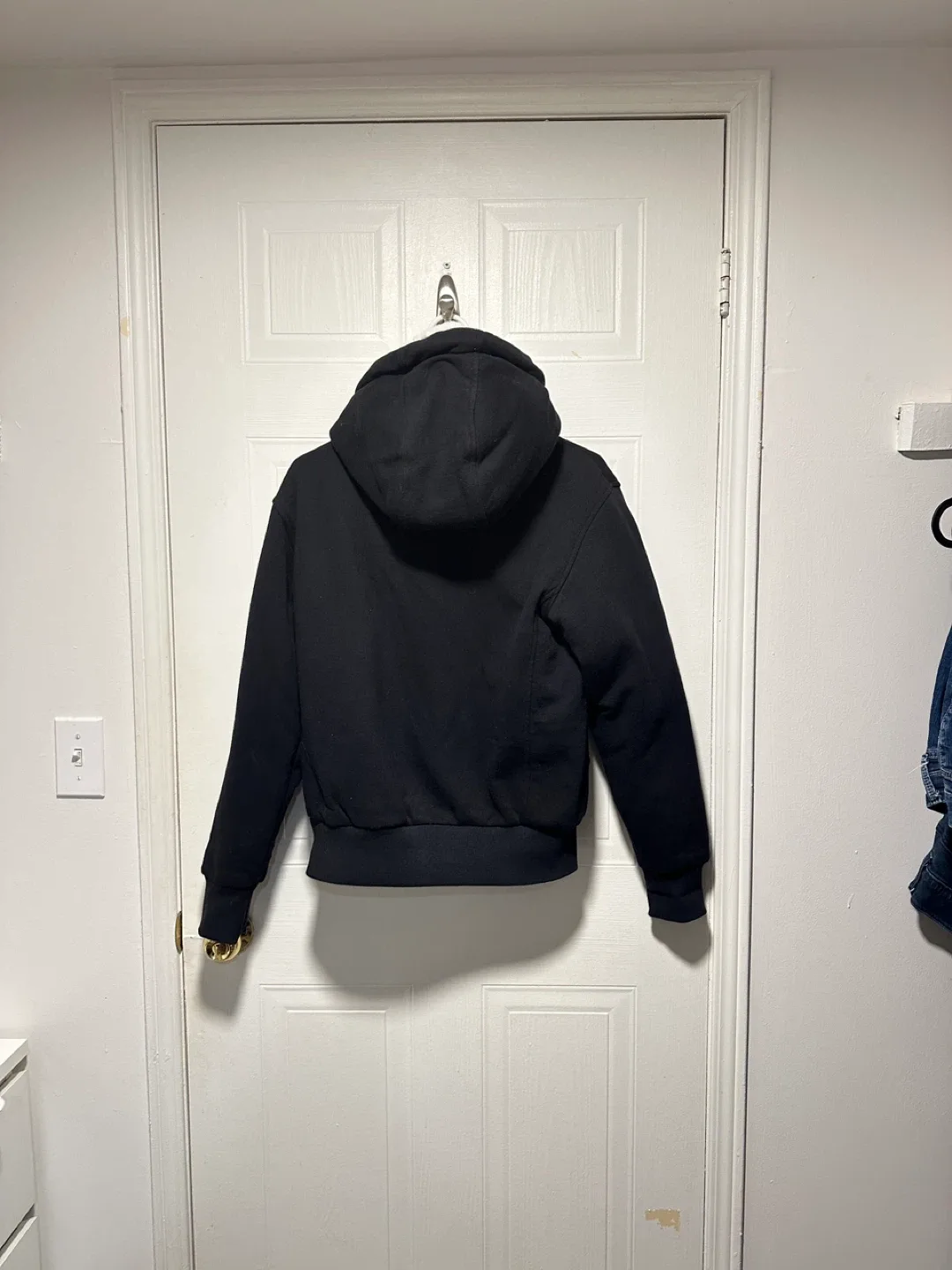 Moose Knuckles Black sweater unisex image indicator(6)