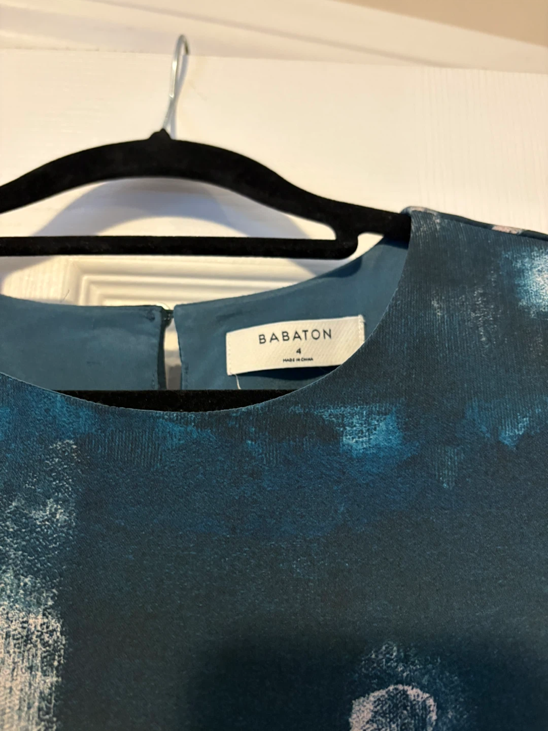 Babaton Dress Size 4 - Teal Abstract Pattern - photo 2